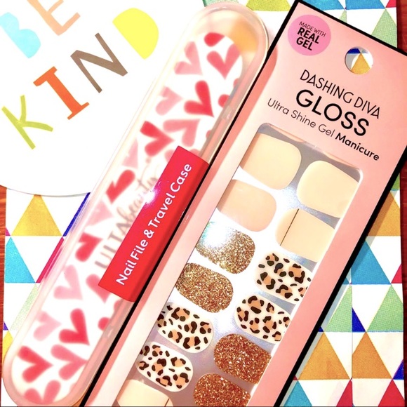 Ulta Beauty Other - 🎁 2/$10 Nail Care Bundle Sinful Colors Nail Polish Dashing Diva Gold Glitter